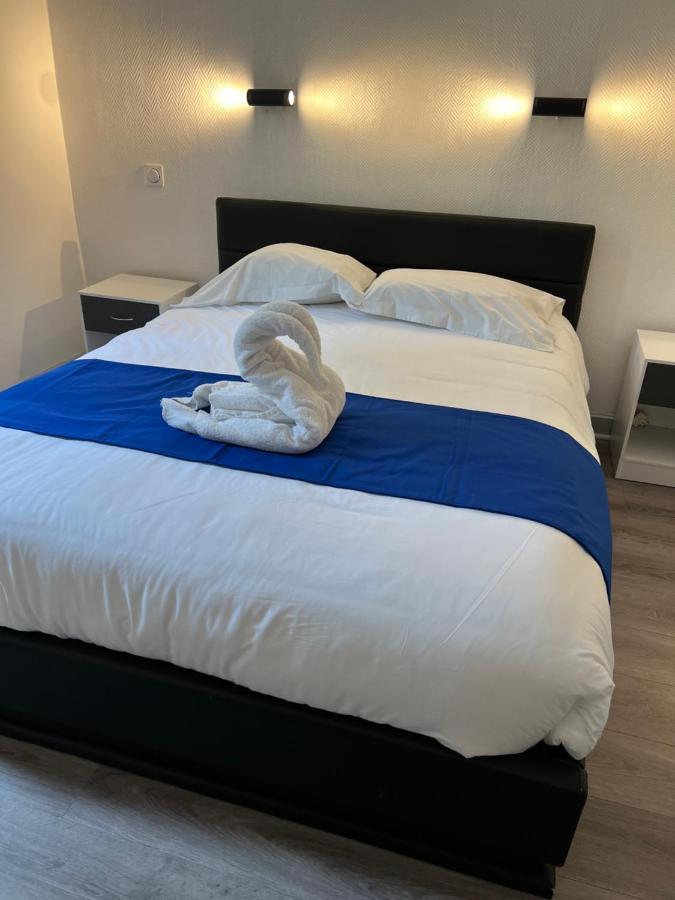 Castel Louis Hotel 2*